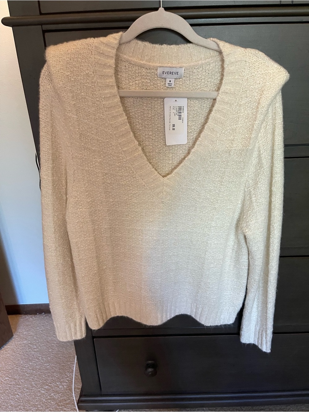 Evereve Cream V-Neck Soft Knit Pullover